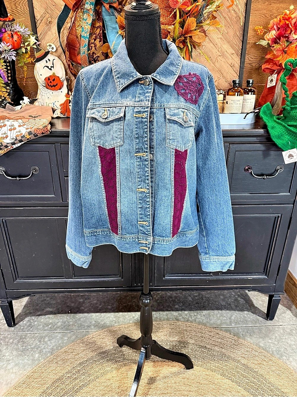 Old Navy Denim Embroidered Jacket in Blue & Purple XL Like New